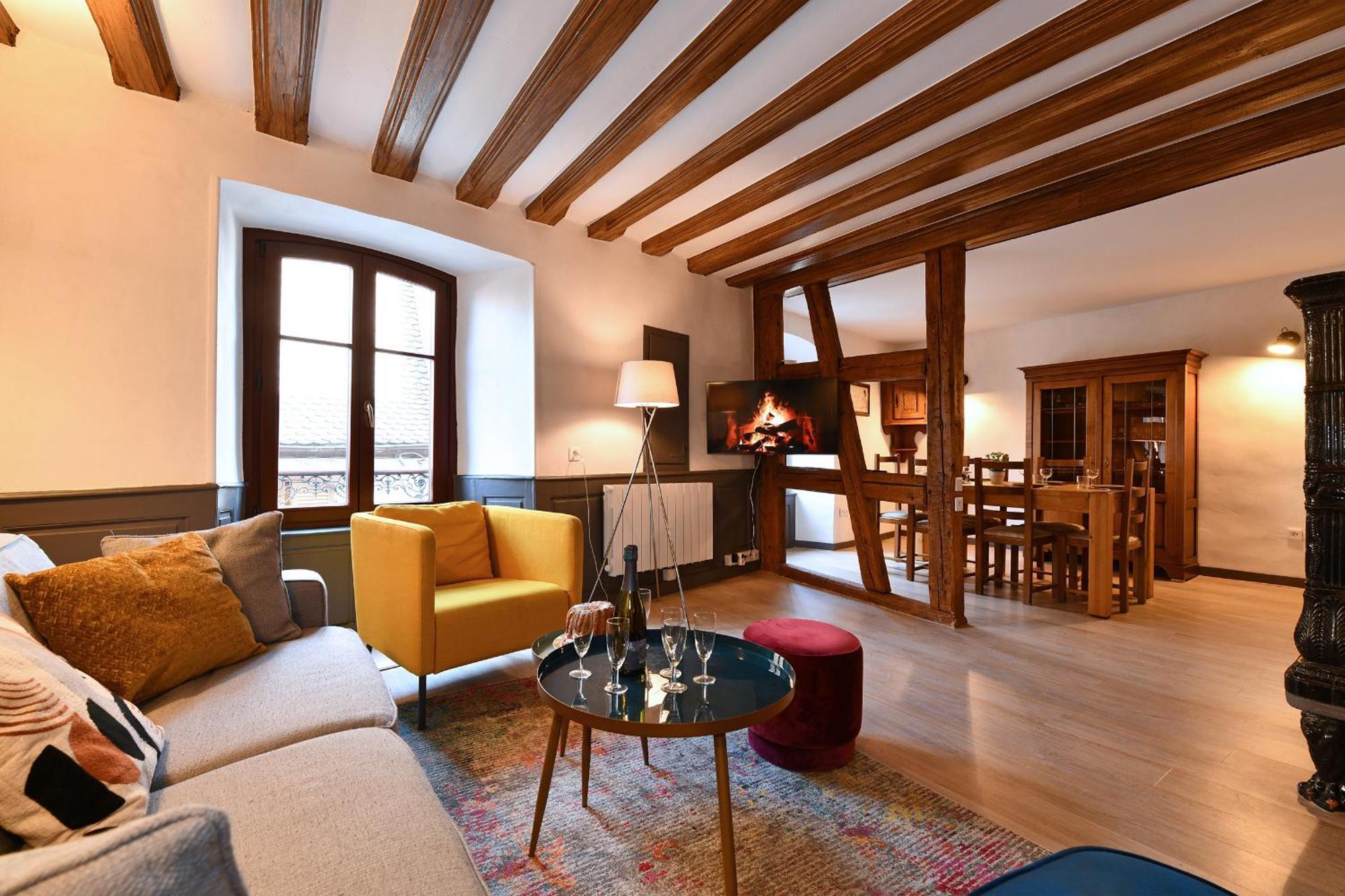 Grand Gite Dans Maison Alsacienne Historique Gueberschwihr Exterior foto